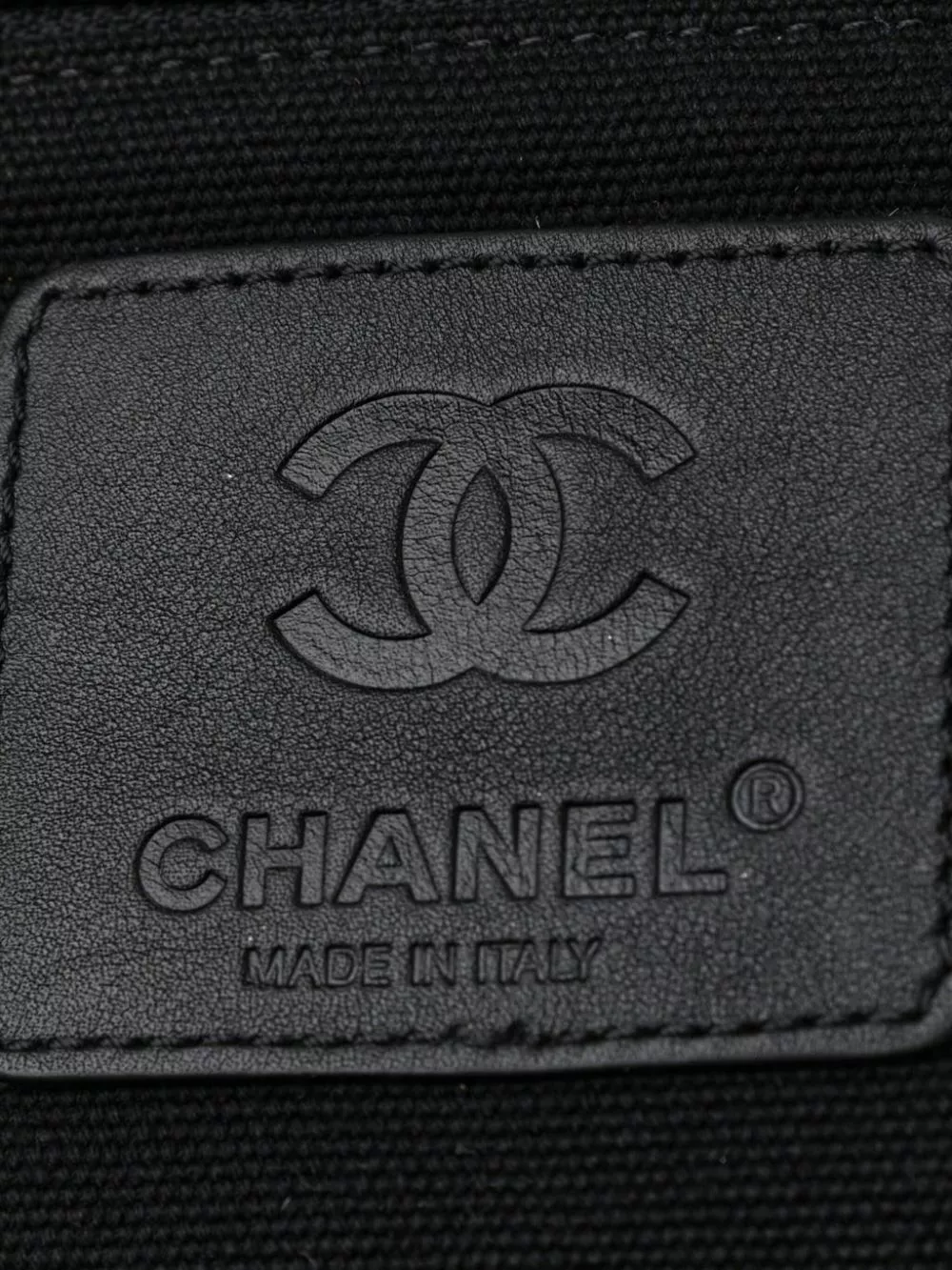 Affordable CHANEL 2015 large diamond-quilted travel bag Men 0116