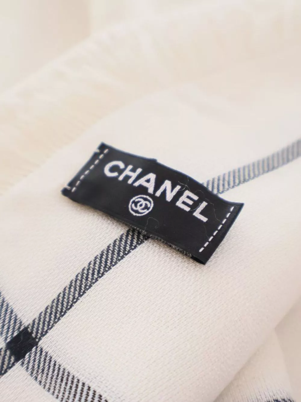 Affordable CHANEL 2010-2024 Silk and Cashmere Scarf scarves Women 0129