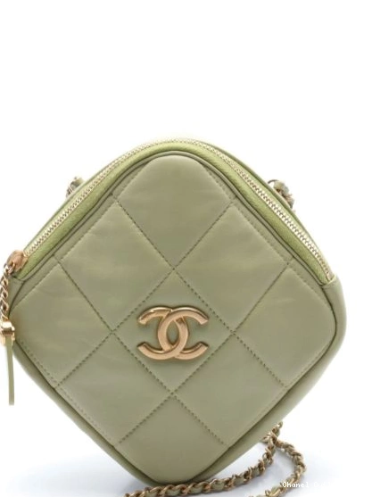 Affordable CHANEL diamond-quilted bag Women shoulder CC 2020-2021 0215