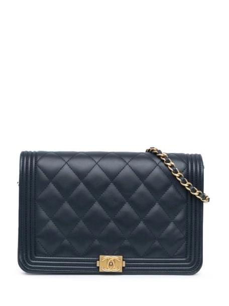 Affordable Quilted Boy 2018-2019 bag crossbody Wallet On Women CHANEL Lambskin Chain 0211